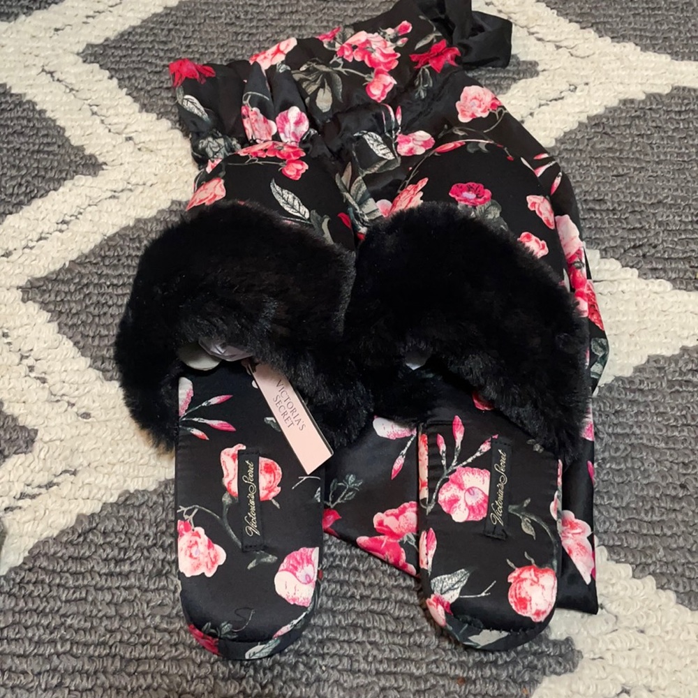 Size medium floral Victoria secret slippers